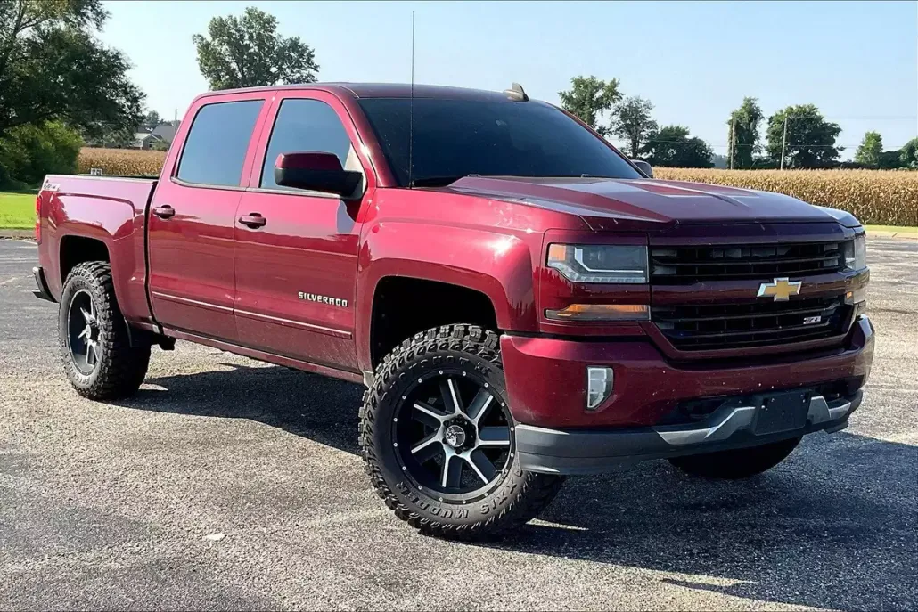 2016 Chevrolet Silverado 1500 LT photo 1