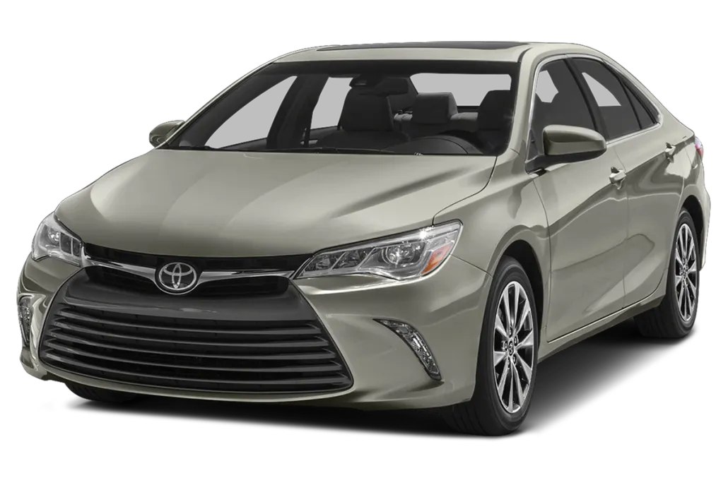 2015 Toyota Camry LE photo 1
