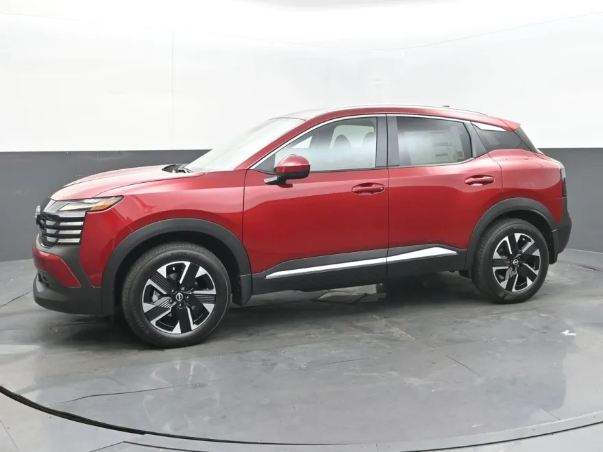 2025 Nissan Kicks SV photo 1
