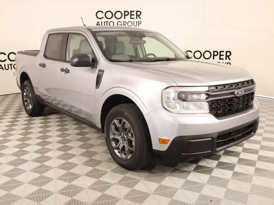 2024 Ford Maverick XLT photo 1