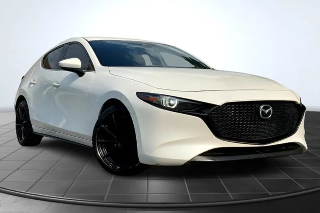2021 Mazda Mazda3 Hatchback Premium photo 1