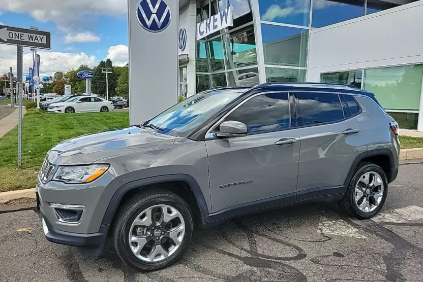 2021 Jeep Compass Limited photo 1