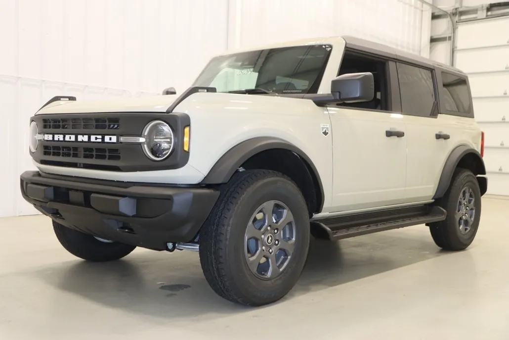 2025 Ford Bronco Big Bend photo 1