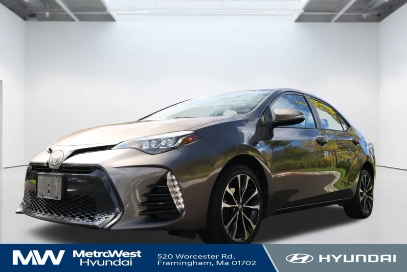 2017 Toyota Corolla L photo 1