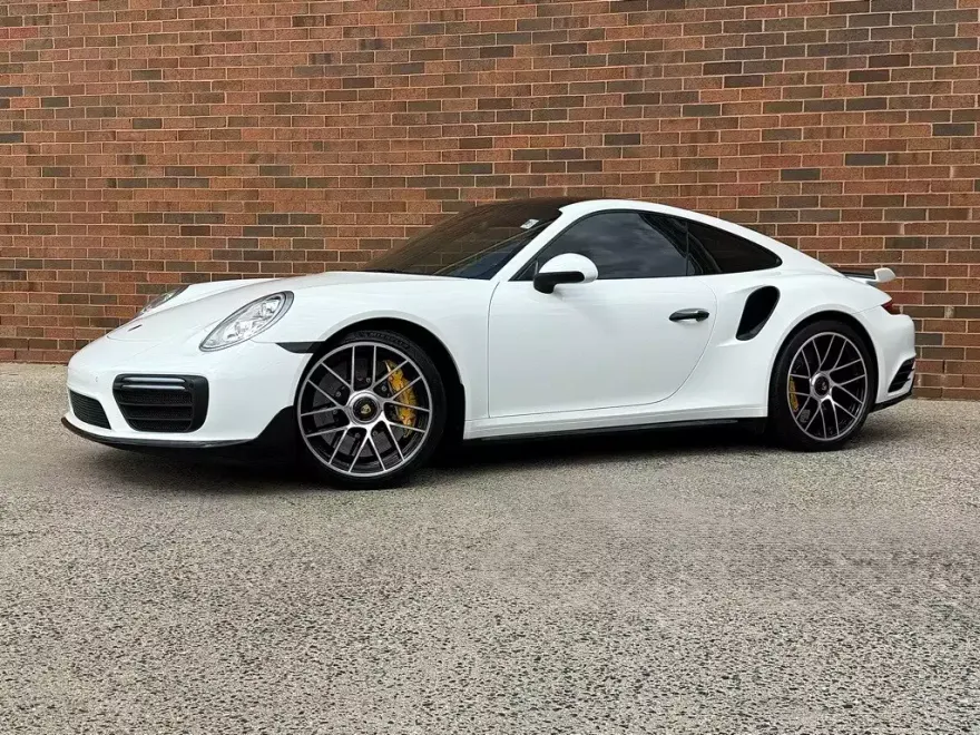 2019 Porsche 911 Turbo S photo 1
