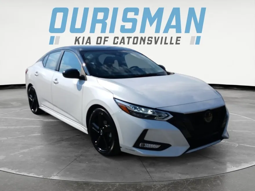 2023 Nissan Sentra SR photo 1