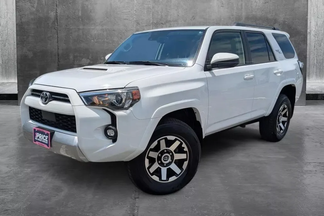 2024 Toyota 4Runner TRD photo 1