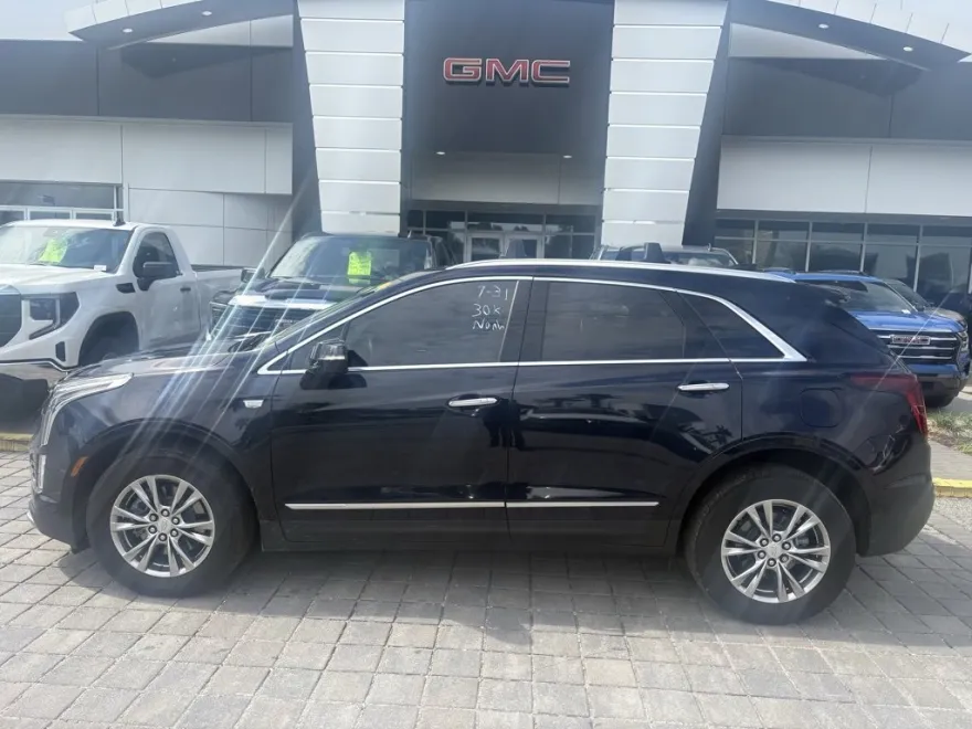 2022 Cadillac XT5 Premium Luxury photo 1