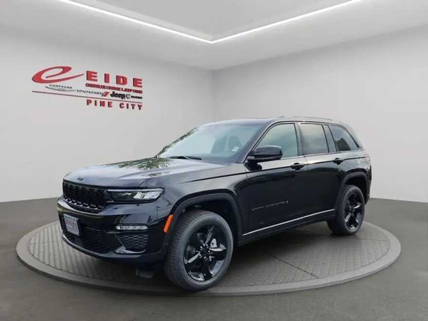 2025 Jeep Grand Cherokee Limited photo 1