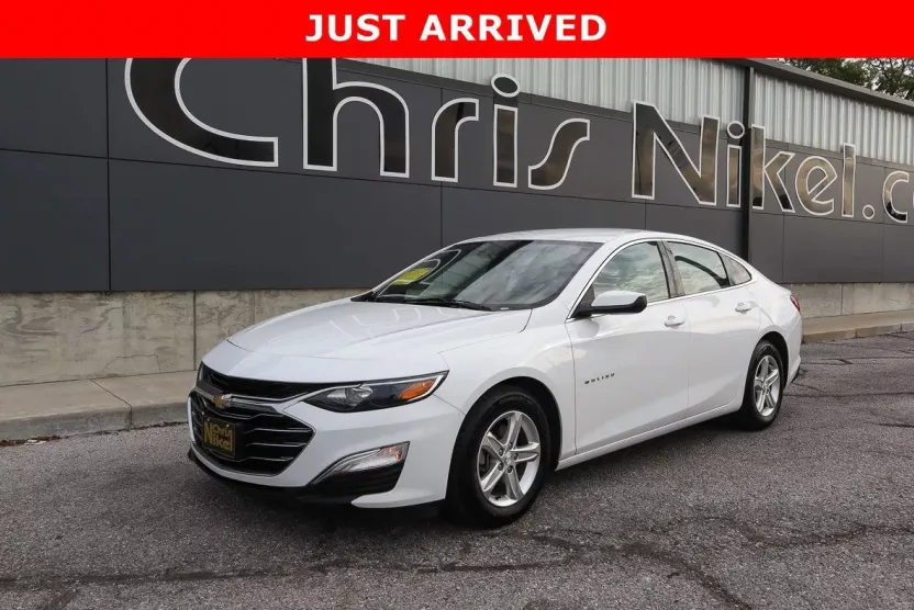 2020 Chevrolet Malibu LS photo 1