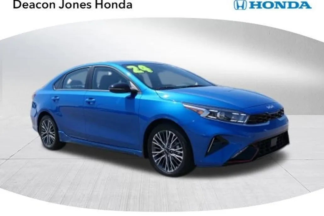 2024 Kia Forte GT-Line photo 1