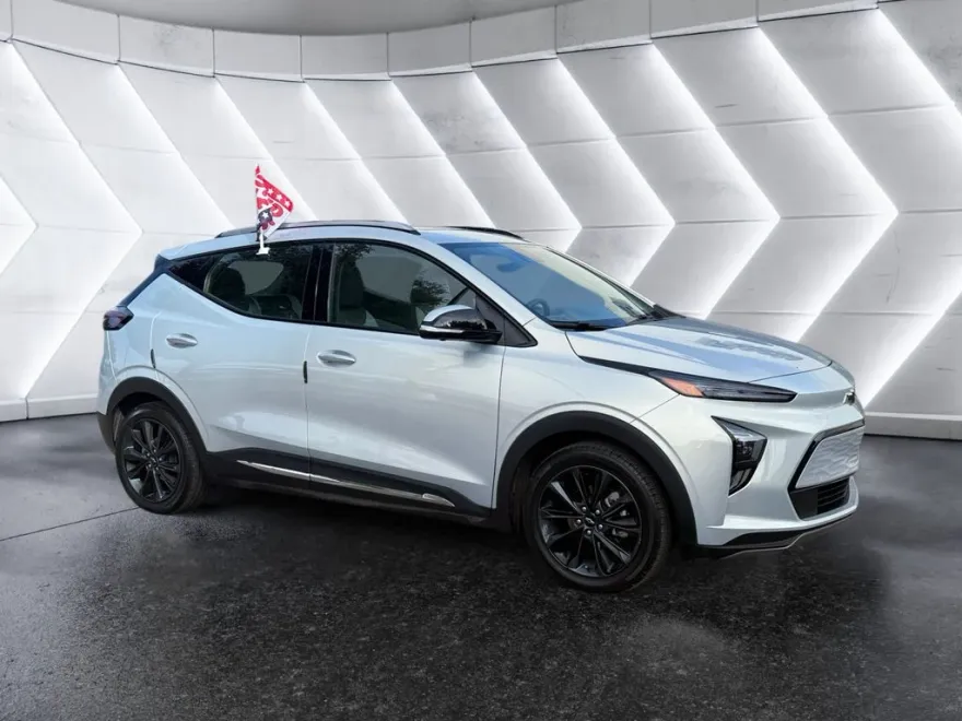 2022 Chevrolet Bolt EUV Premier photo 1