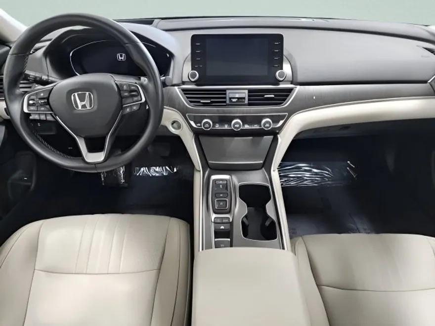 2019 Honda Accord Hybrid Touring photo 1