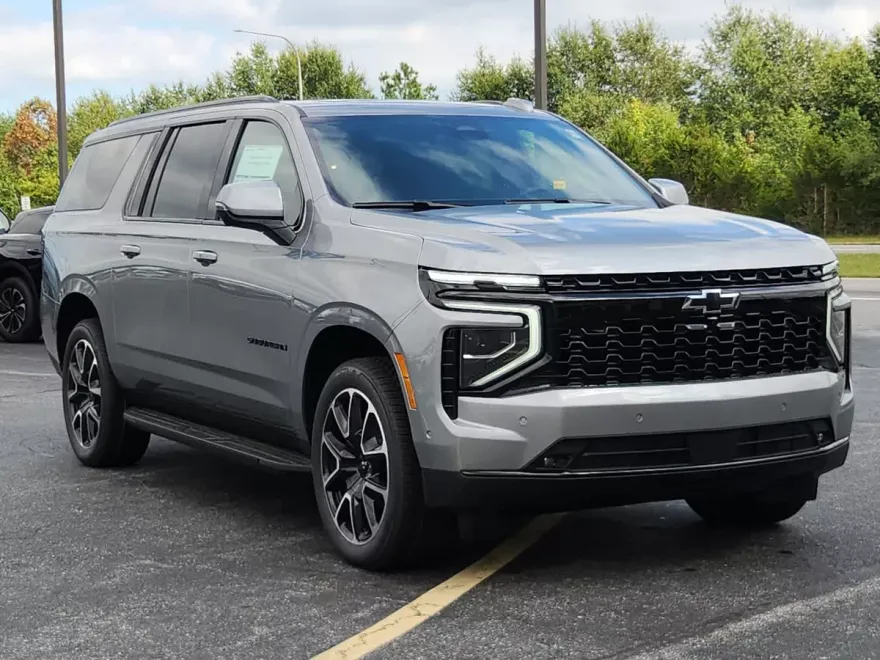 2026 Chevrolet Suburban RST photo 1