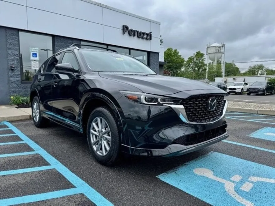 2025 Mazda CX-5 2.5 S Preferred photo 1