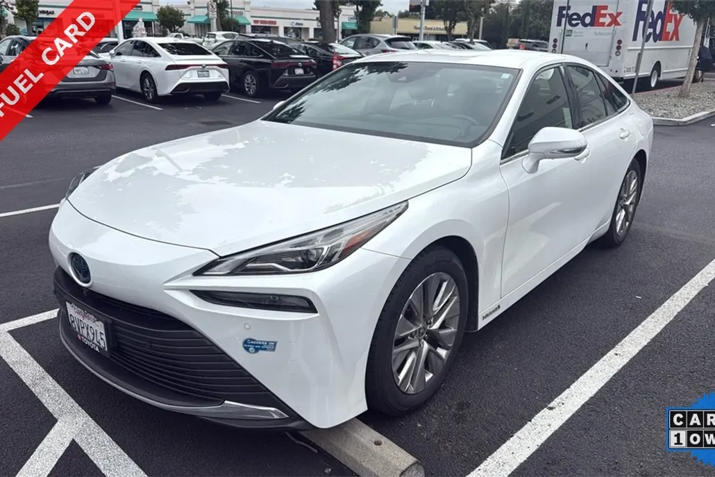 2021 Toyota Mirai XLE photo 1