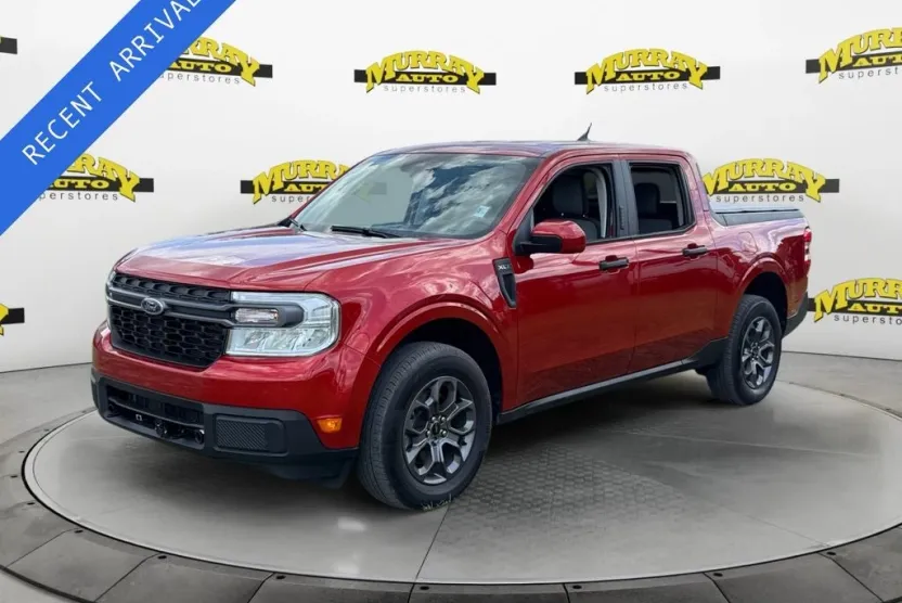 2022 Ford Maverick XLT photo 1