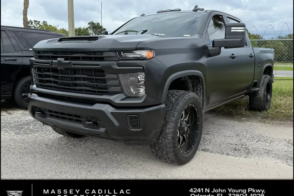 2025 Chevrolet Silverado 2500HD Custom photo 1