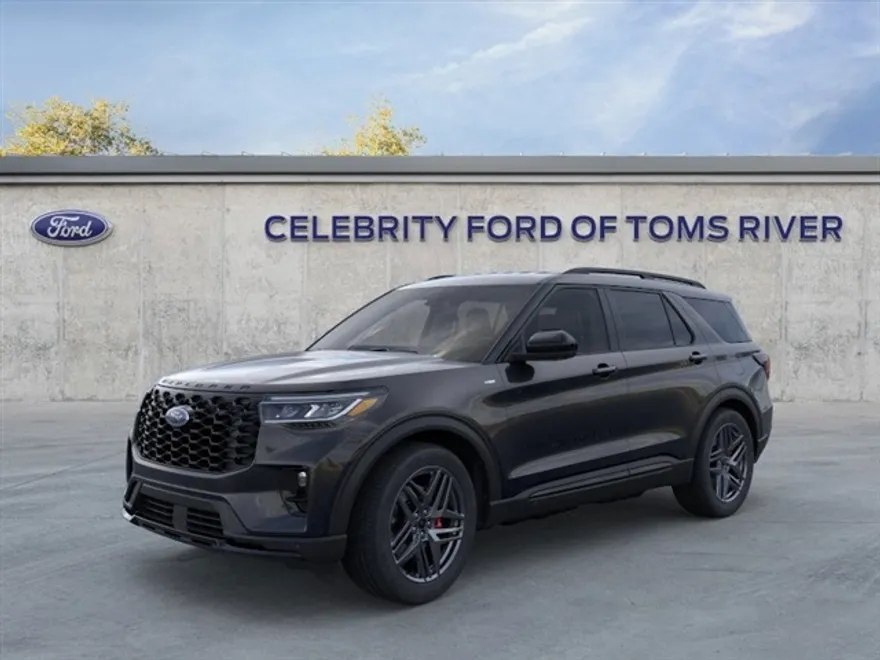 2025 Ford Explorer ST-Line photo 1