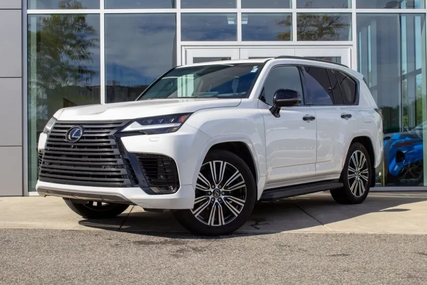 2024 Lexus LX 600 Luxury photo 1