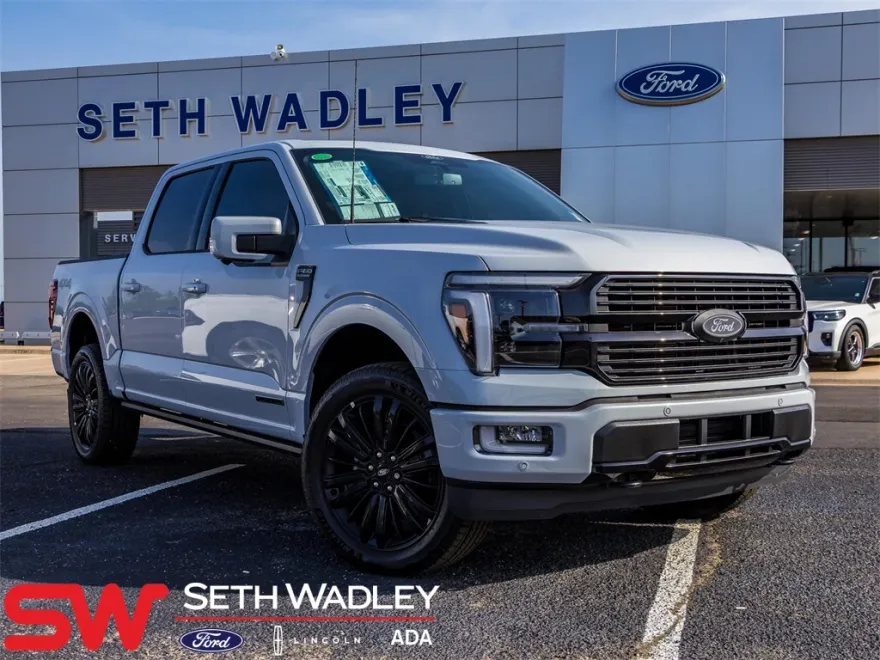 2025 Ford F-150 Platinum photo 1
