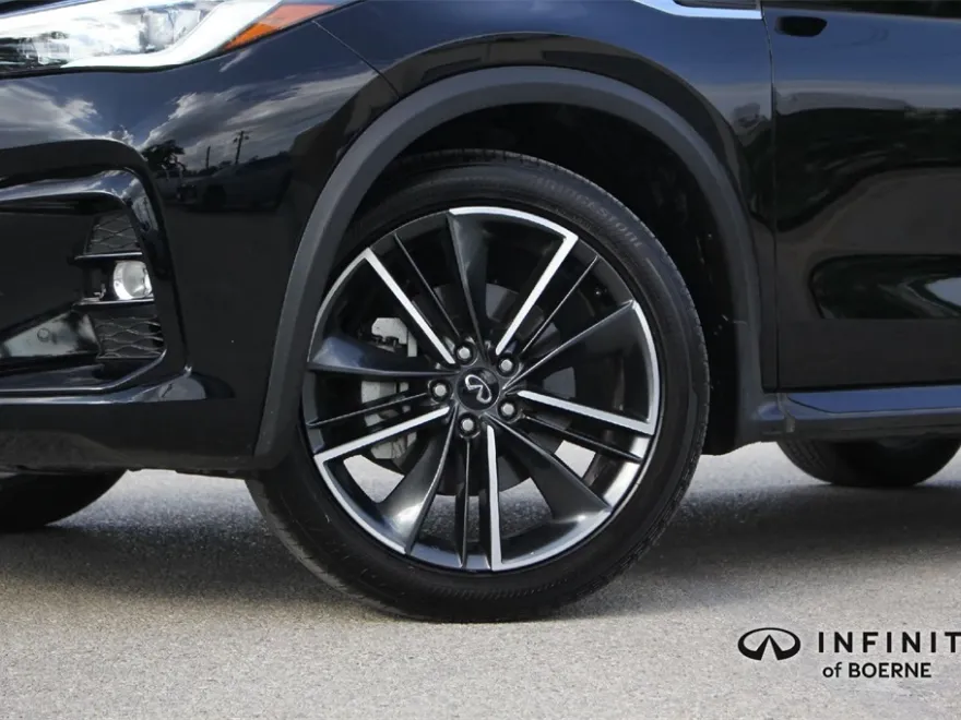 2023 Infiniti QX55 Essential photo 1