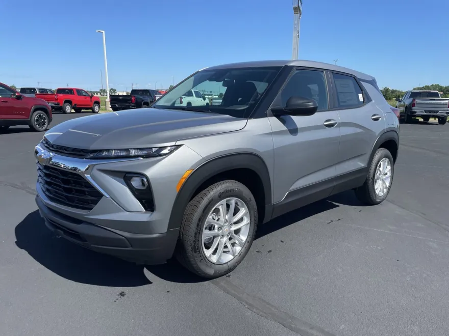 2026 Chevrolet Trailblazer LS photo 1