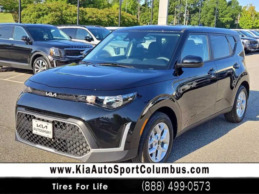 2025 Kia Soul S photo 1