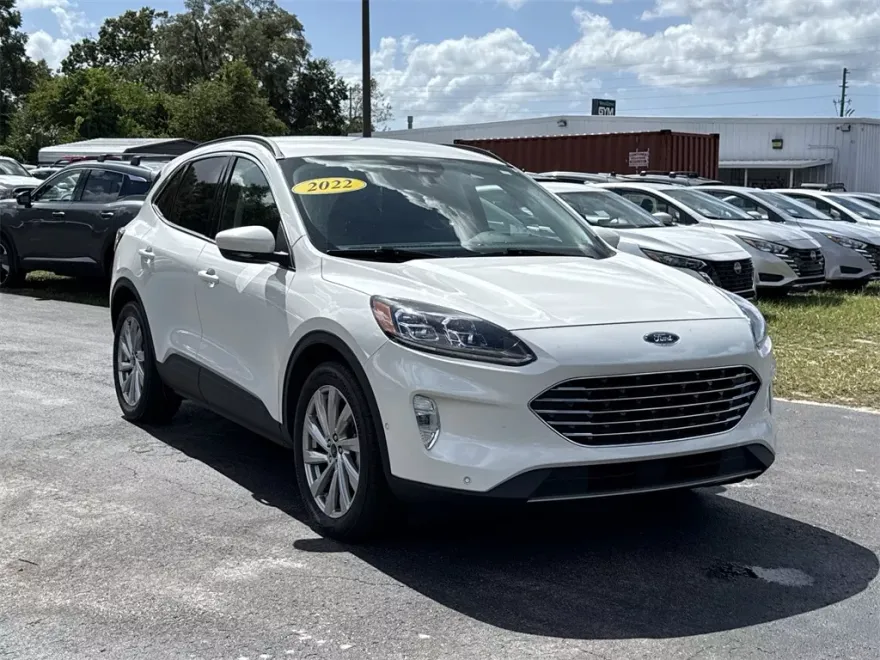 2022 Ford Escape Titanium Hybrid Elite photo 1