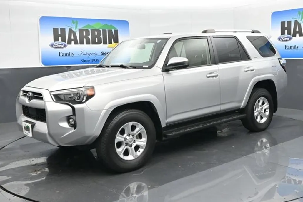 2023 Toyota 4Runner SR5 photo 1