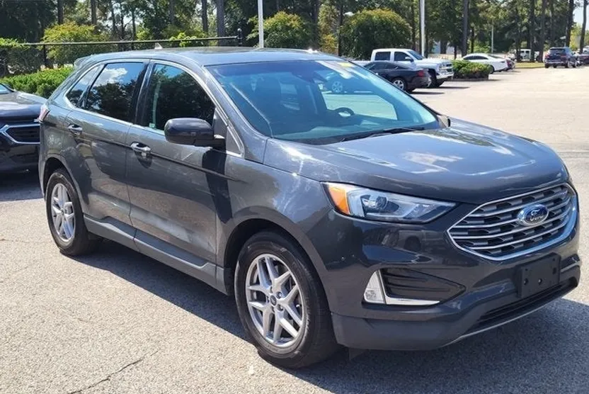 2021 Ford Edge SEL photo 1