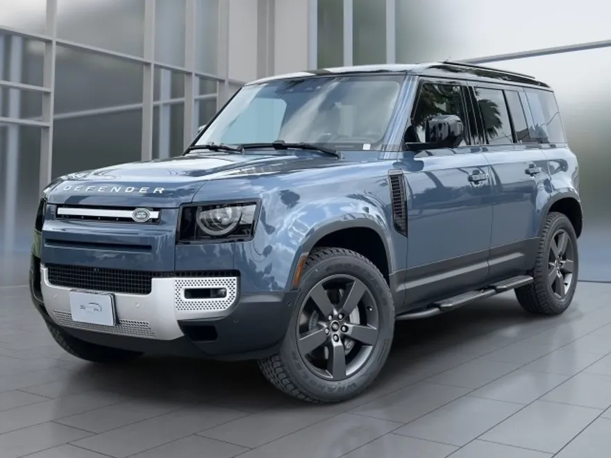 2025 Land Rover Defender S photo 1