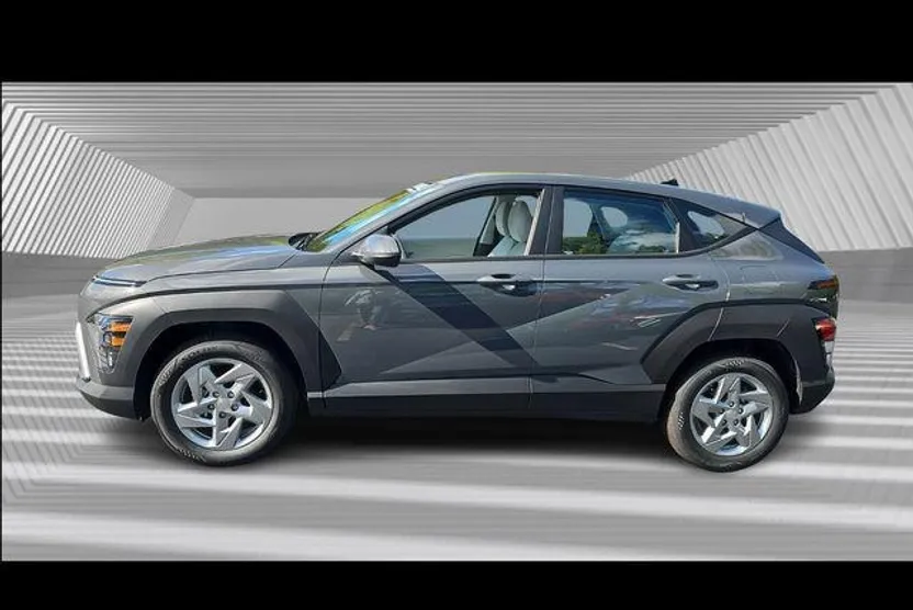 2026 Hyundai Kona SE photo 1