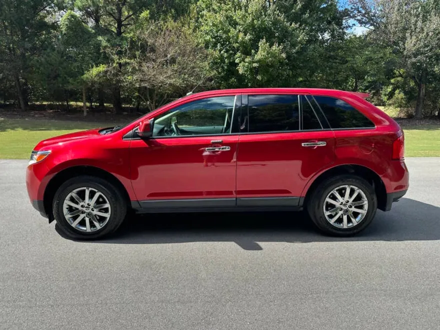 2011 Ford Edge SEL photo 1