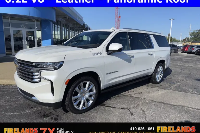 2023 Chevrolet Suburban High Country photo 1