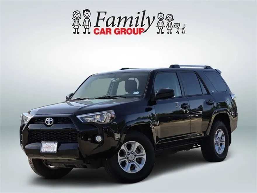 2019 Toyota 4Runner SR5 photo 1