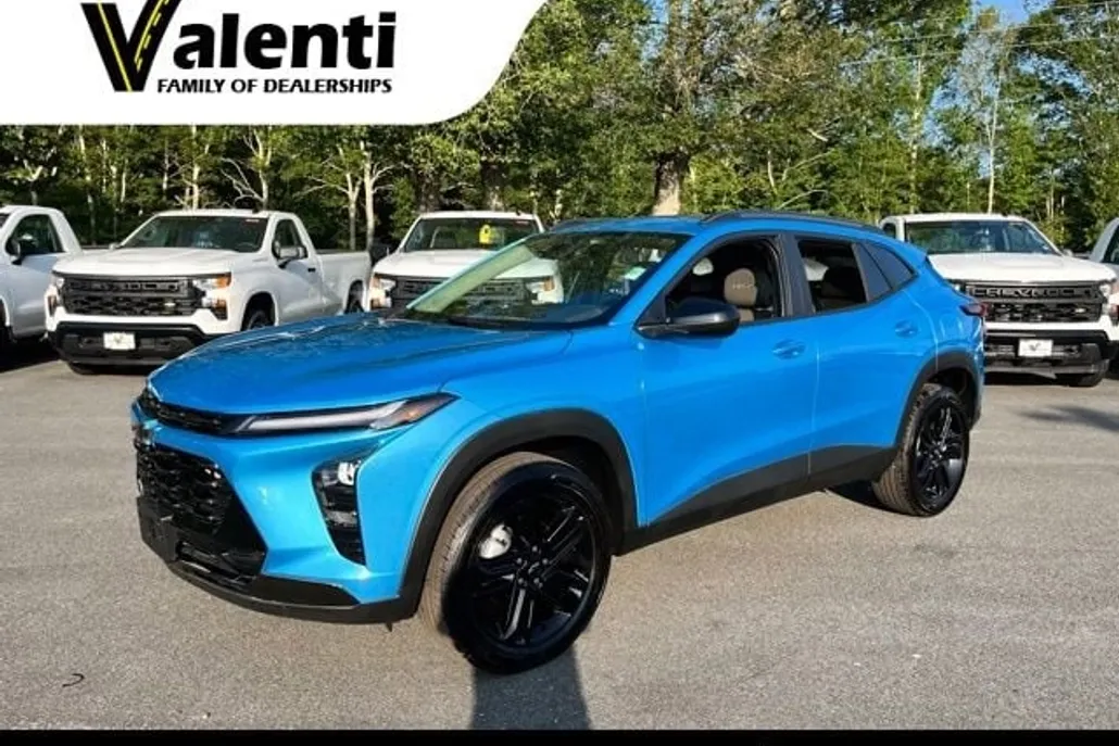 2025 Chevrolet Trax ACTIV photo 1