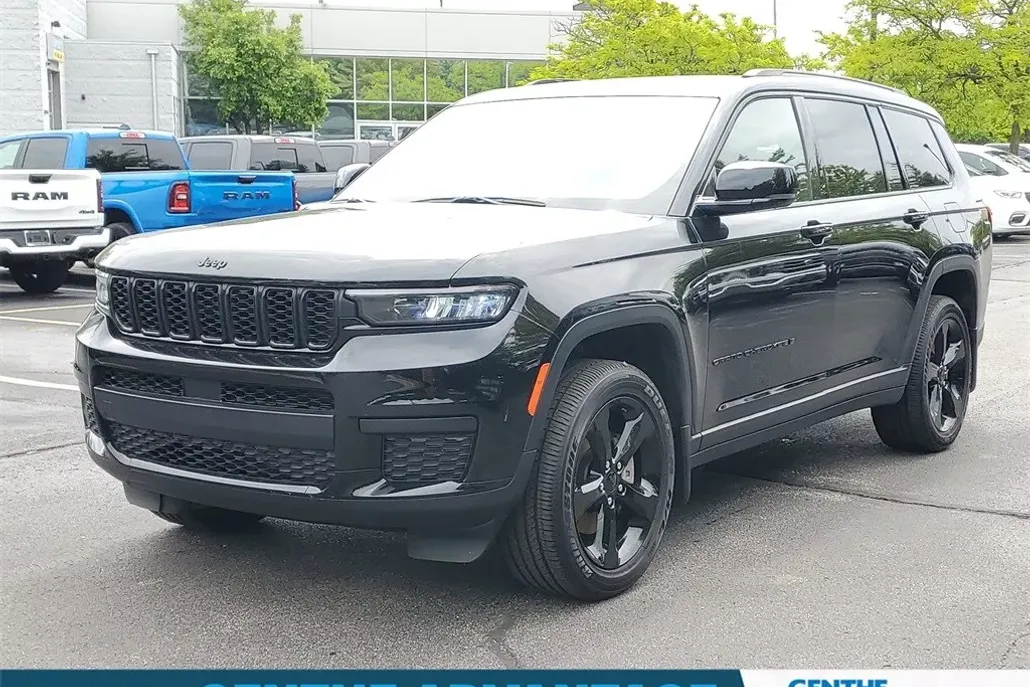 2024 Jeep Grand Cherokee Laredo Altitude X photo 1
