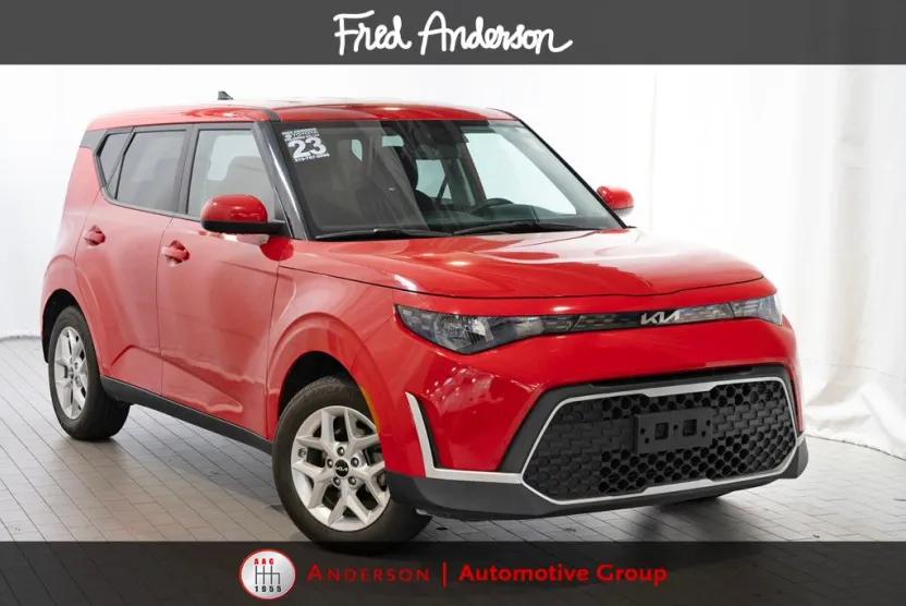 2023 Kia Soul LX photo 1