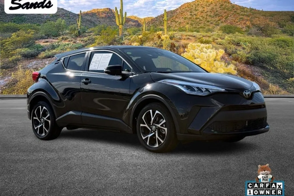 2022 Toyota C-HR photo 1