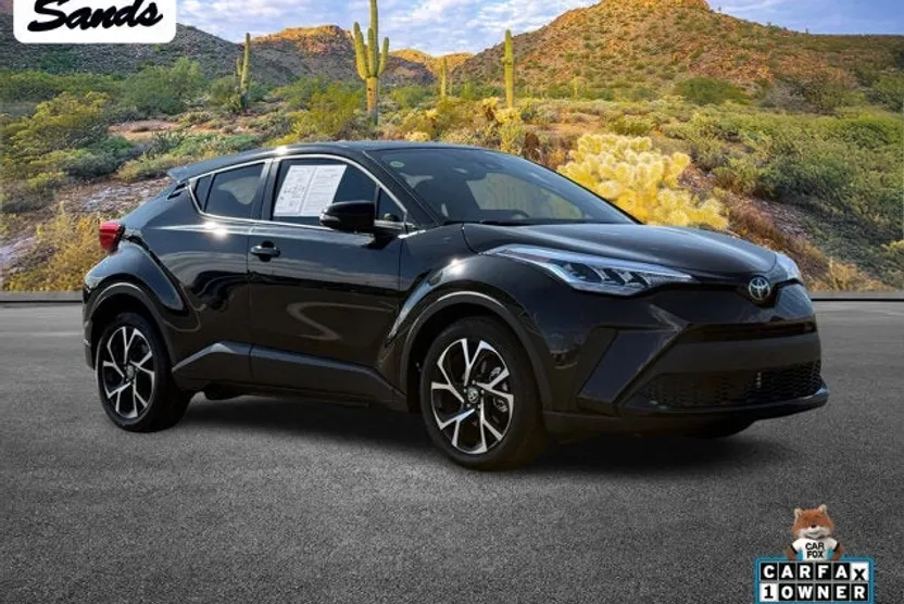 2022 Toyota C-HR photo 1