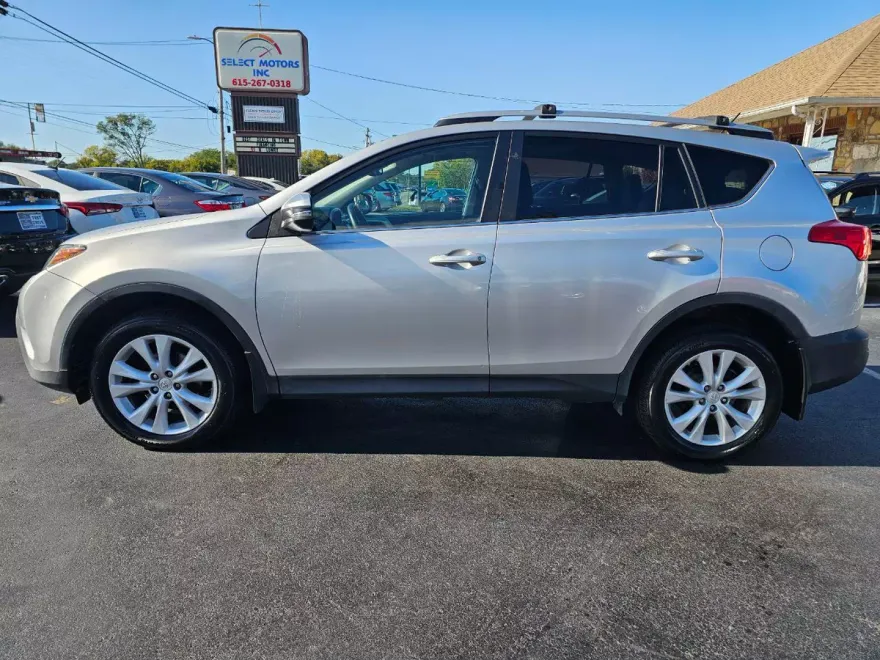 2015 Toyota RAV4 Limited photo 1