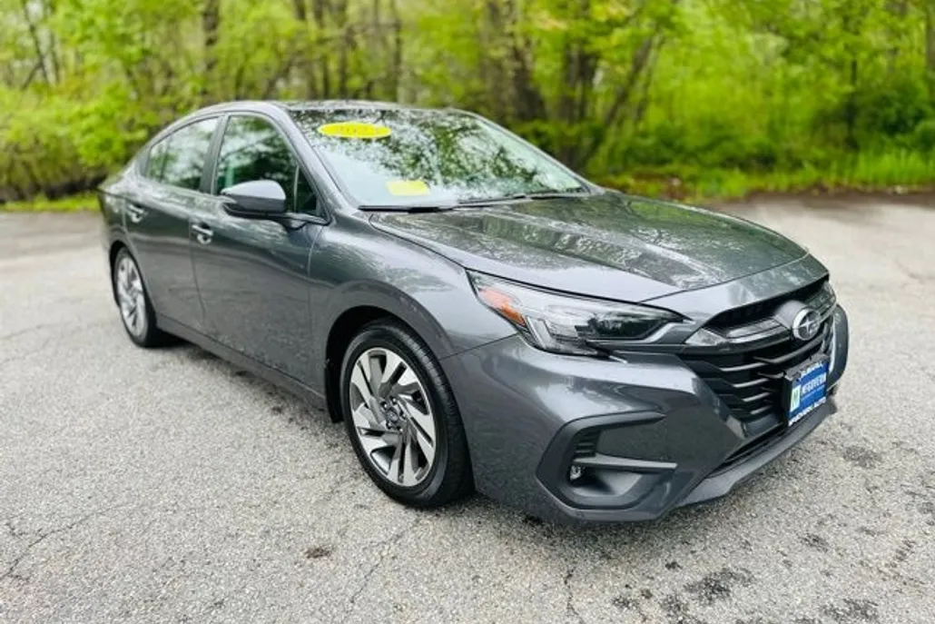 2023 Subaru Legacy Limited photo 1