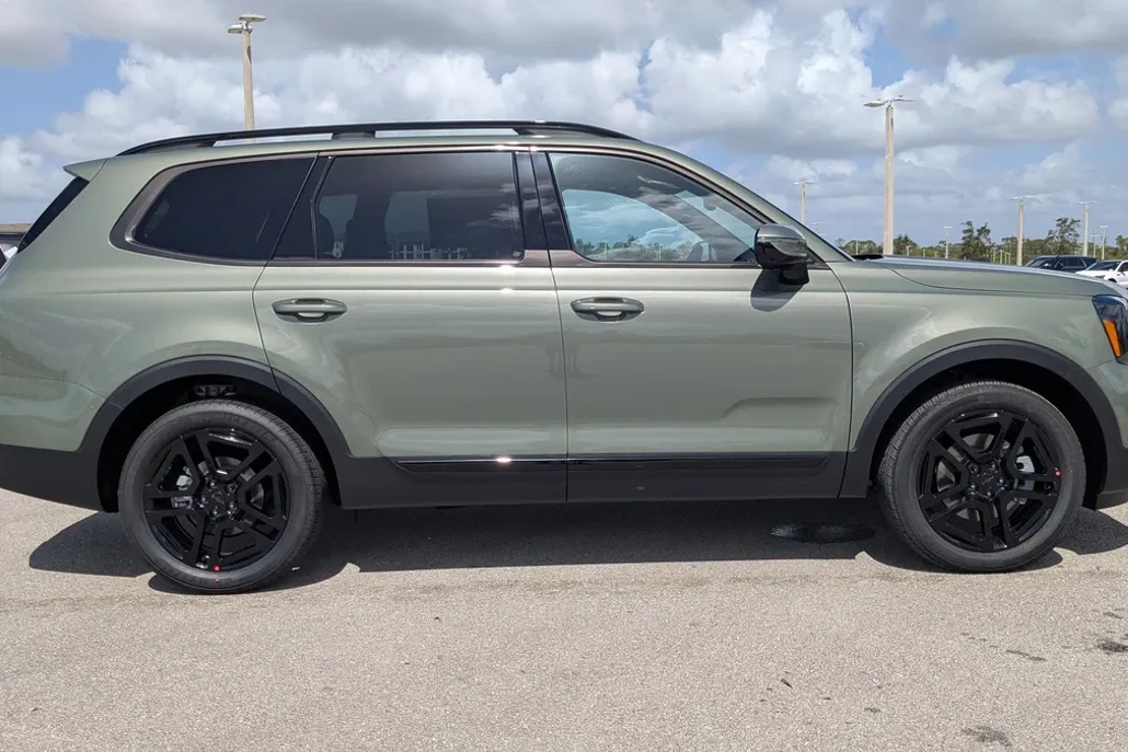 2025 Kia Telluride SX X-Line photo 1