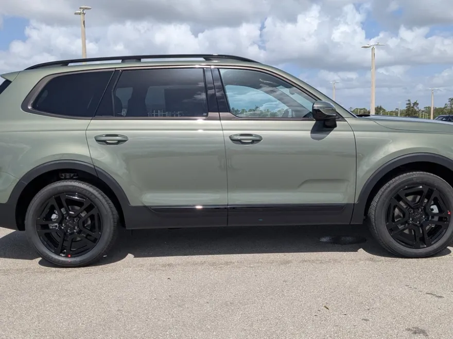 2025 Kia Telluride SX X-Line photo 1