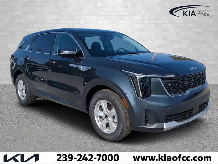 2025 Kia Sorento LX photo 1