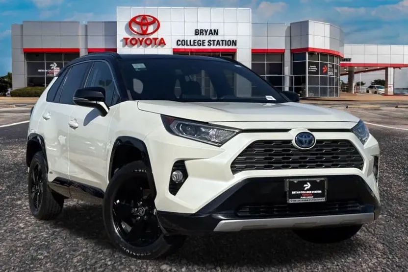 2021 Toyota RAV4 Hybrid XSE photo 1