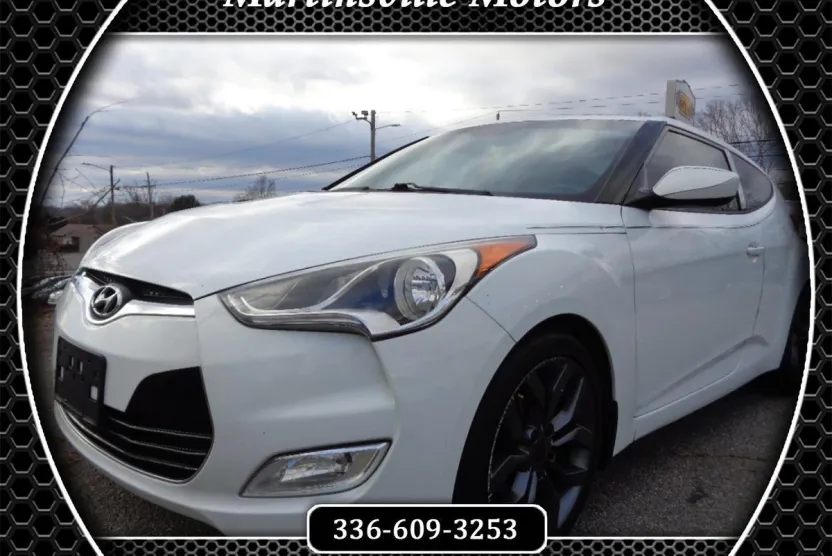 2012 Hyundai Veloster Base photo 1