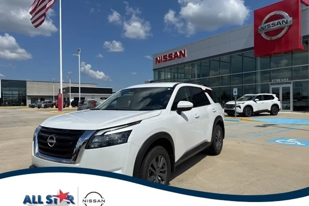 2025 Nissan Pathfinder SV photo 1