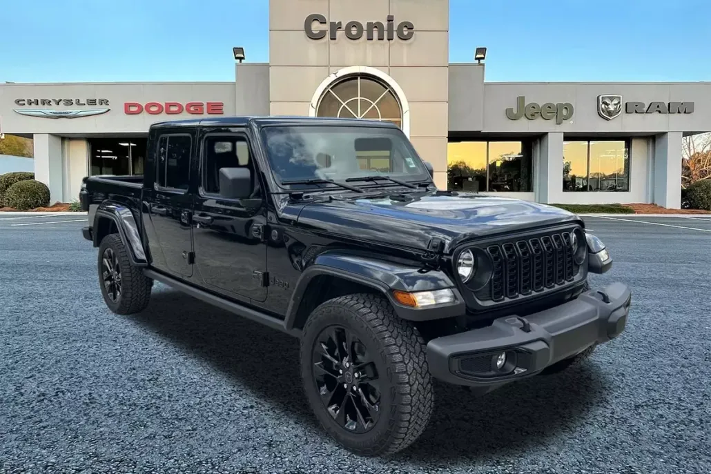 2024 Jeep Gladiator photo 1